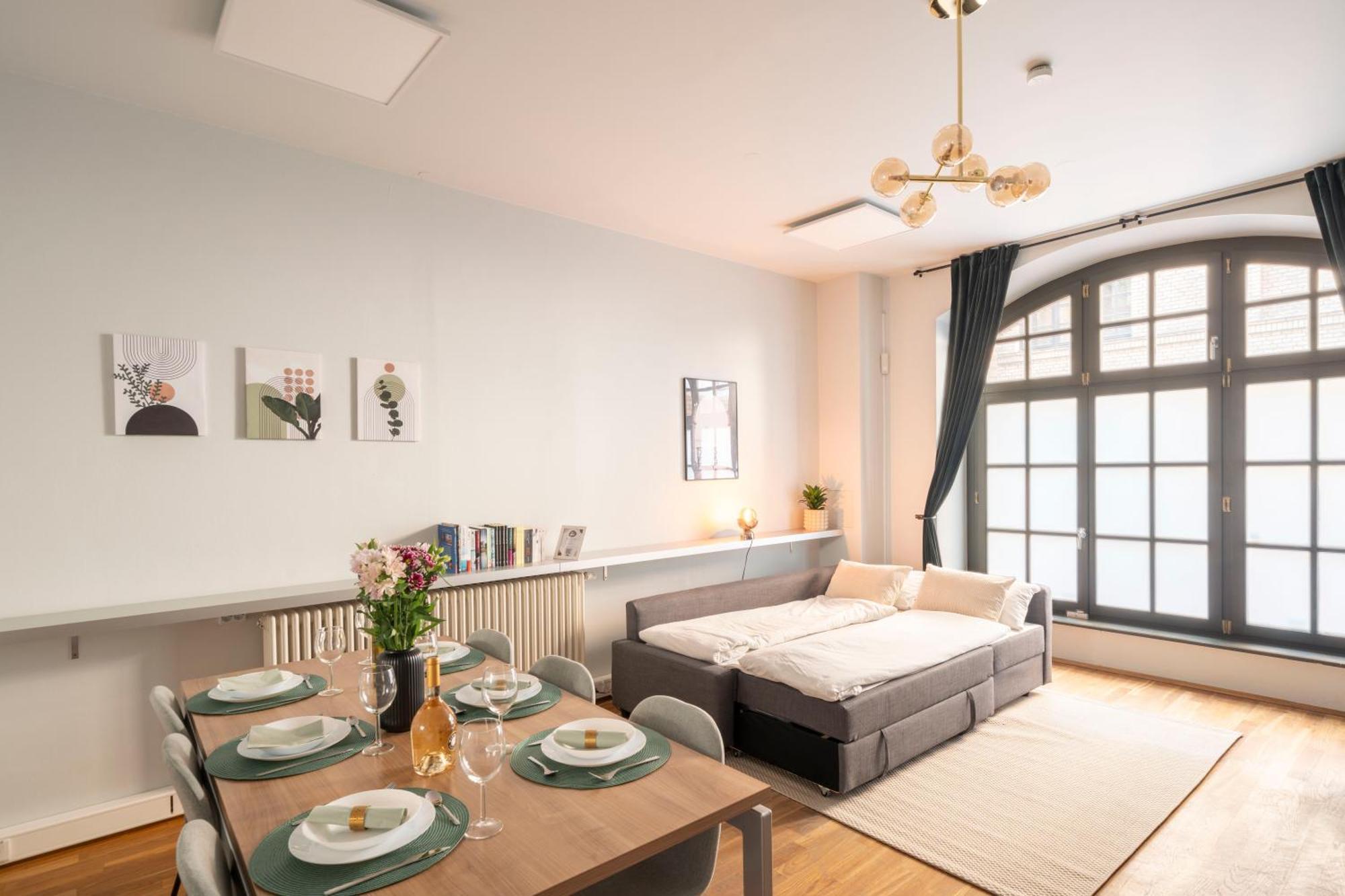 Homely - Central, Spacious, Rosenthaler Platz I Cafe